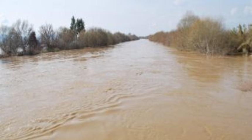 Aydın&rsquo;da Ovalar Sular Altında