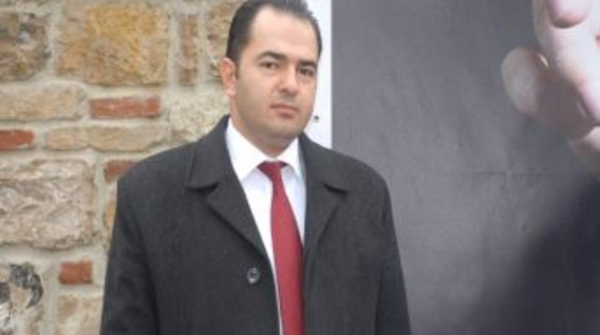 Aliağa'da, Kamuda Kılık Kıyafet &Ouml;zg&uuml;rl&uuml;ğ&uuml; İ&ccedil;in İmza Kampanyası Başlatıldı