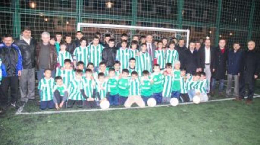 &Ccedil;otanak spor malzemelerine kavuştu