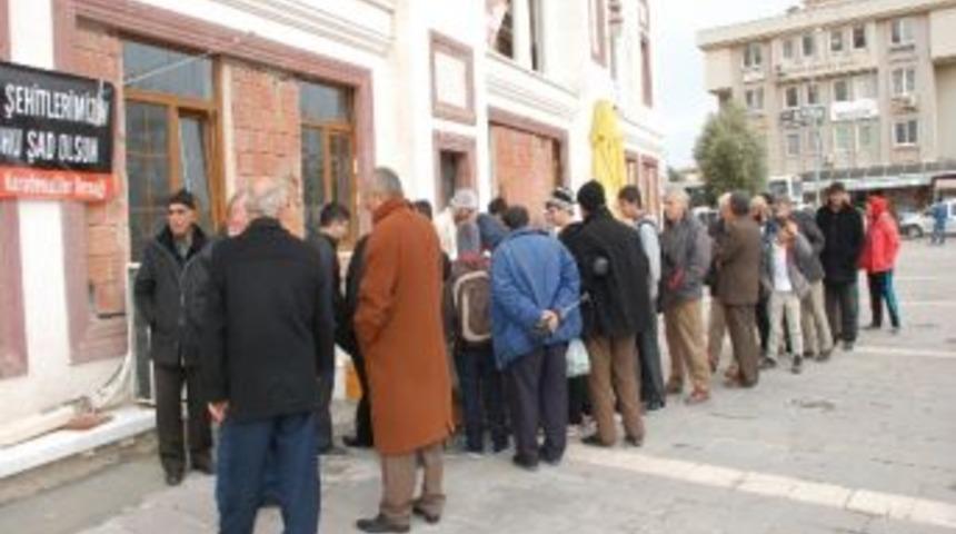 Didim Karadenizliler Derneği'nden Şehitler İ&ccedil;in Lokma Hayrı