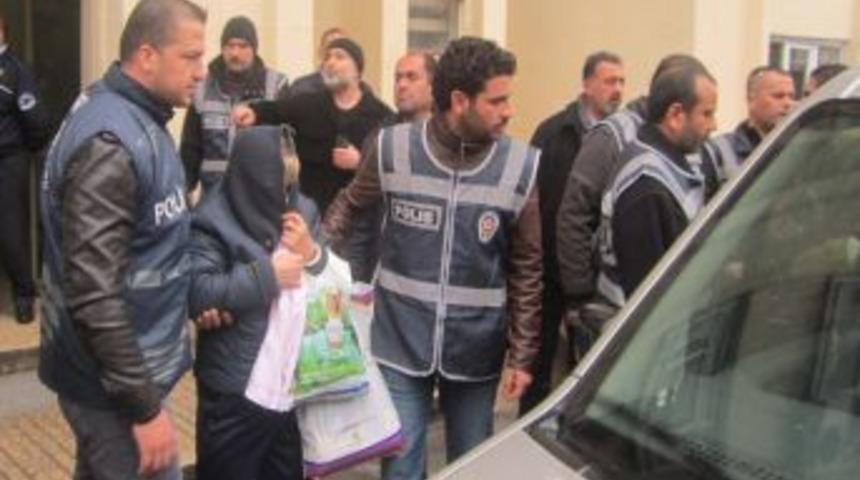 Buluşma Geceleri D&uuml;zenleyerek Fuhuş Yaptıran Şebeke &Ccedil;&ouml;kertildi