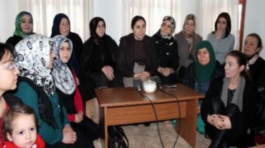 G&ouml;n&uuml;l El&ccedil;ileri Gazi Ve Şehit Eşleriyle Bir Araya Geldi