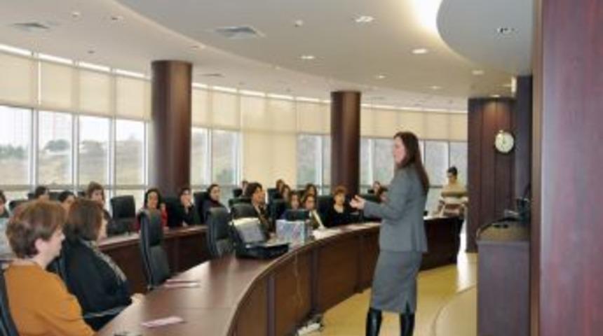 OM&Uuml; Personeli, Kadın Hastalıklarına Karşı Bilgilendirildi