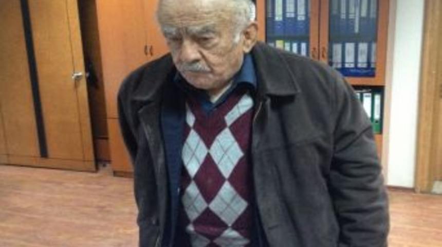 Kaybettiği Madalyası İ&ccedil;in Belediyeden Yardım İstedi