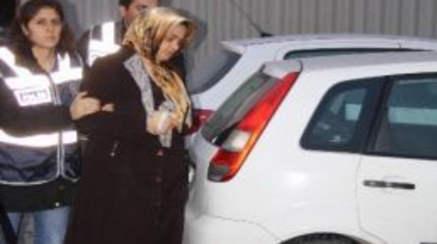 Kocası İ&ccedil;in Kiralık Katil Tuttuğu İddia Edilen Kadın Adliyede