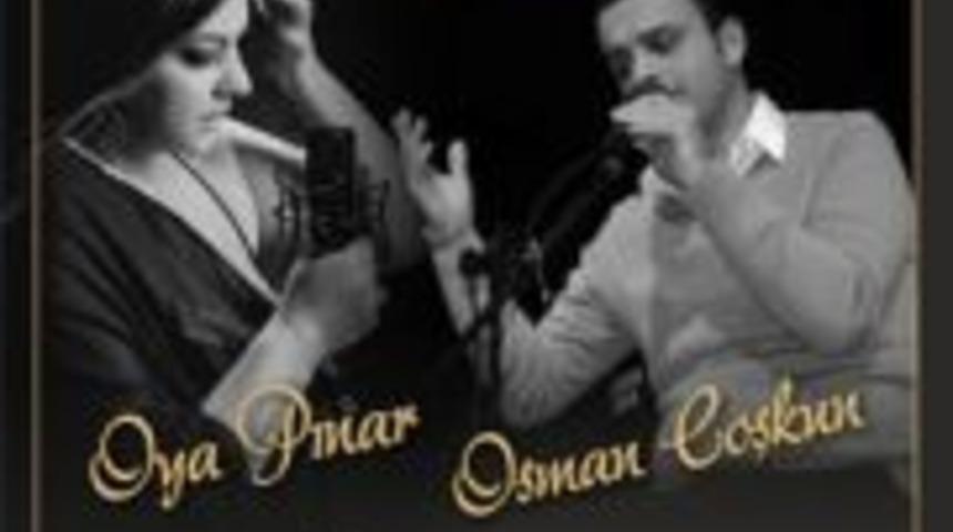 1200 kişilik kapalı spor salonunda m&uuml;zik ve şiir dinletisi