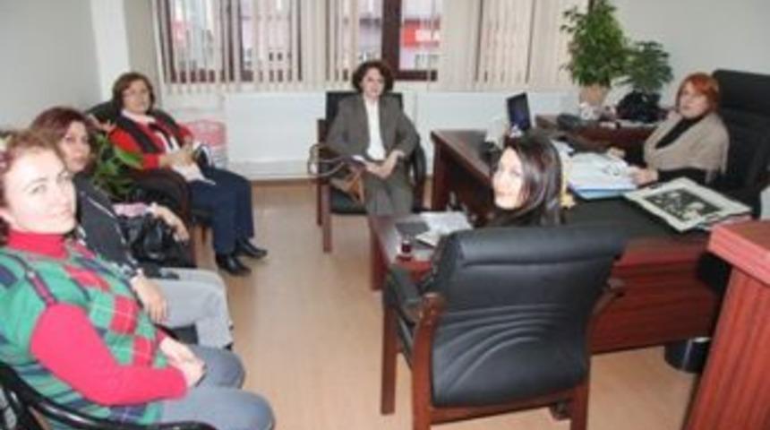 Kadın Meclisi &uuml;yelerinden T&uuml;l&uuml;ş&rsquo;e ziyaret