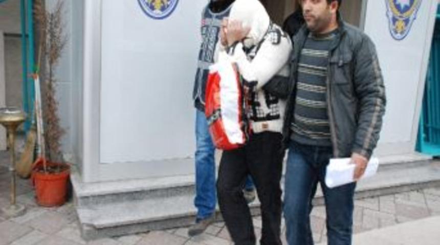 Bolu'da Ev Soyan Hırsızlar Yakalandı