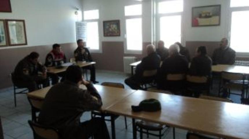 Trafik Ve Jandarmadan Şof&ouml;rlere Seminer