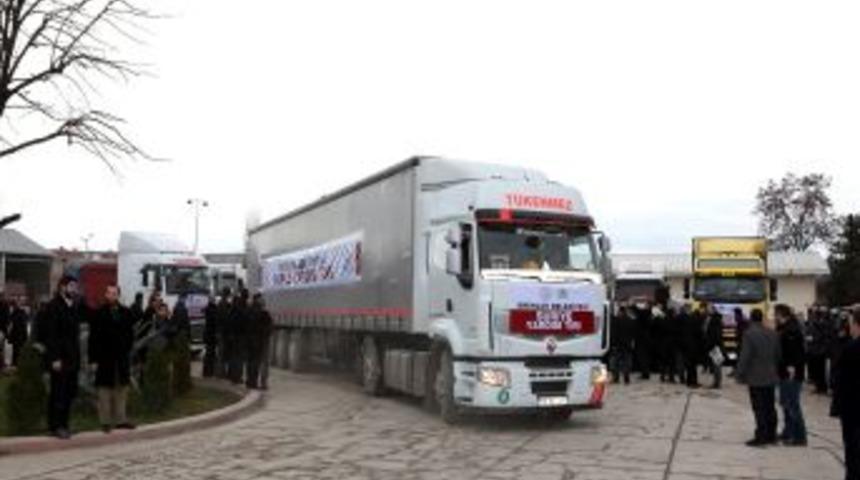 Suriyeliler I&ccedil;in Toplanan 9 TIR Dolusu Yardım Malzemesi Dualarla Yola &Ccedil;ıktı