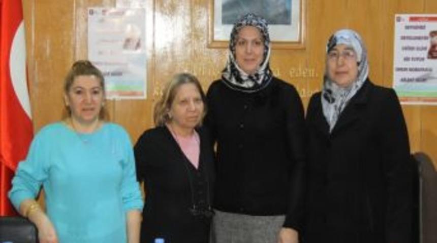 Evlatlık Olarak B&uuml;y&uuml;yen Hatice Şimdi Koruyucu Aile Olmak İstiyor