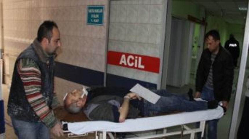 Arızalanan Y&uuml;k Asans&ouml;r&uuml; Yere &Ccedil;akıldı: 4 Yaralı