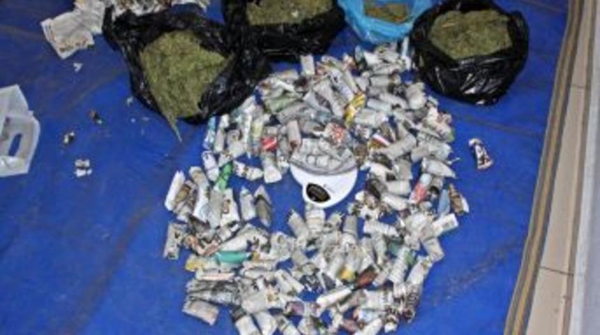 Yardımlaşma Derneğine Uyuşturucu Operasyonu