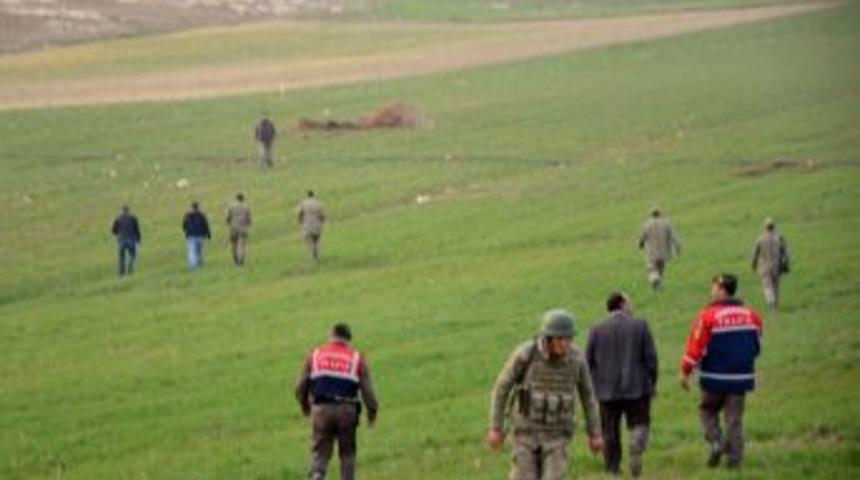 Damlacık K&ouml;y&uuml;ne D&uuml;şen Tank Topu, Imha Edildi