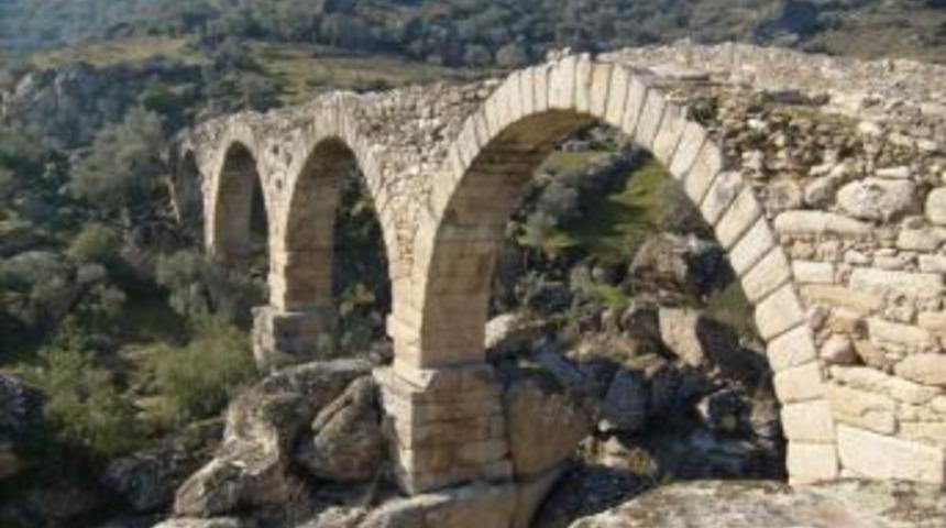 Marsyas&rsquo;tan Geriye Kalanlara Sahip &Ccedil;ıkılmalı