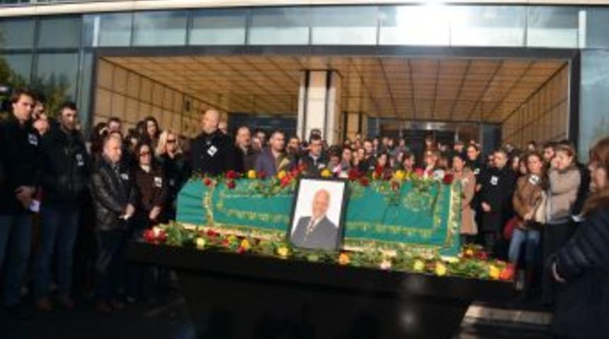 Mesai Arkadaşları Birand'a Veda Ediyor