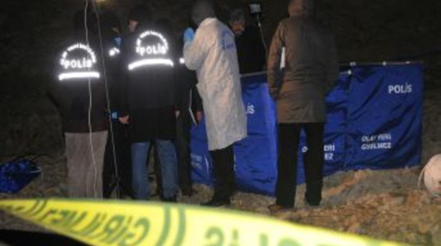 &Ccedil;apa Makinesinin &Uuml;zerine D&uuml;şen Adam Feci Şekilde Can Verdi