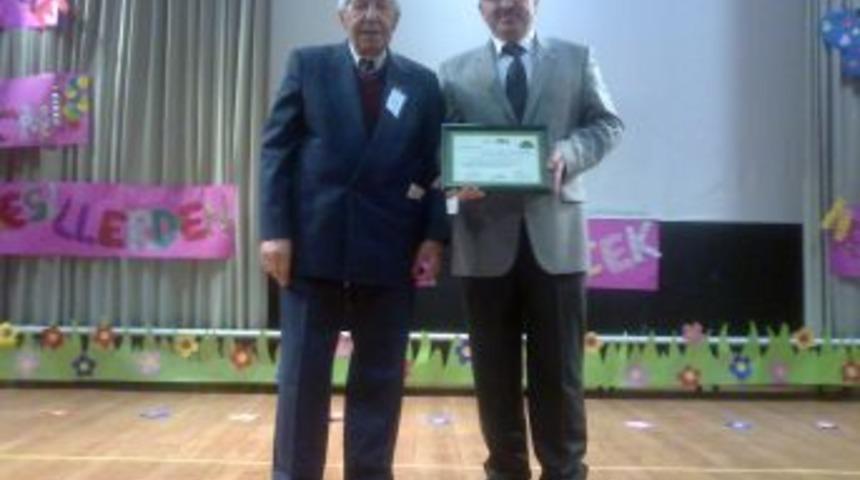 &Ouml;zel Bahar Koleji'nin Minikleri 'Geri D&ouml;n&uuml;ş&uuml;m' Defilesi Yaptı