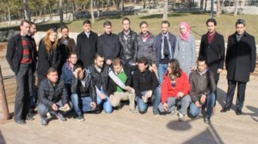 El Cezire 'savaş Muhabirliği' Kursu Başlattı