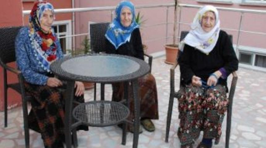 &Uuml;&ccedil;&uuml;z Ninelerin Evi Yenileniyor