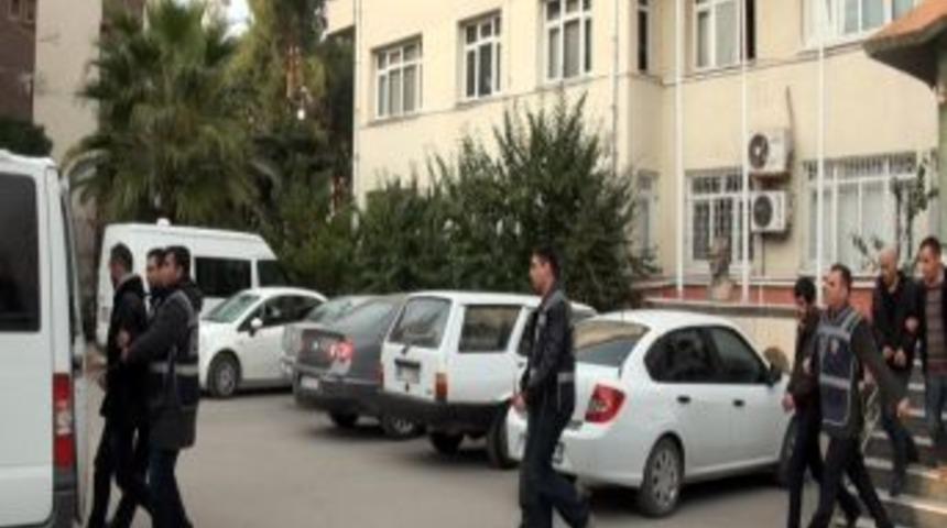 Uyuşturucu Operasyonunda 13 G&ouml;zaltı