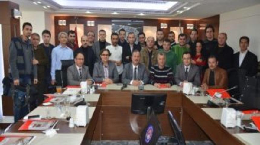 Özer, 2012 Yılı Ekonomisini Değerlendirdi