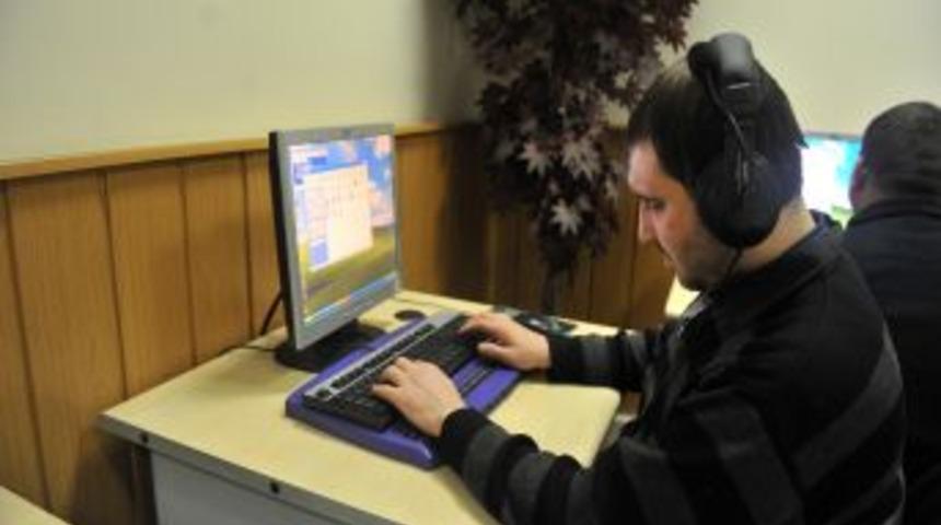 Ankara B&uuml;y&uuml;kşehir&rsquo;den G&ouml;rme Engellilere &Ouml;m&uuml;r Boyu Eğitim Desteği