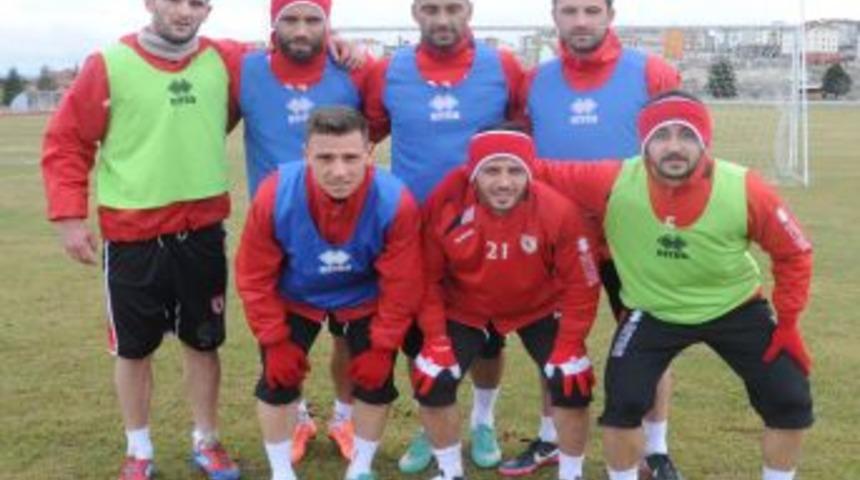 Samsunspor'un Yeni Transferleri Sahaya &Ccedil;ıkmak I&ccedil;in Sabırsızlanıyor