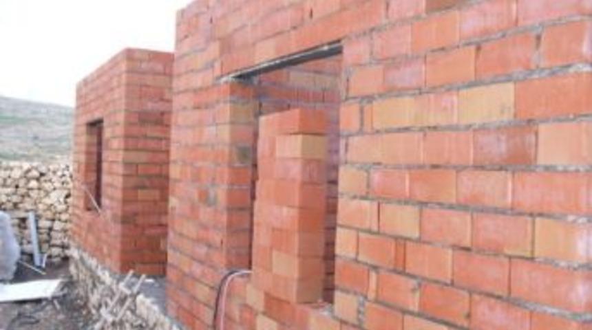 Mazıdağılı 25 Aileye Barınma Yardımı