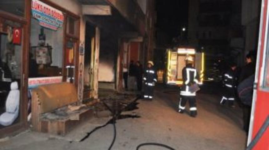 Yangın, Kardeşleri Birbirine D&uuml;ş&uuml;rd&uuml;