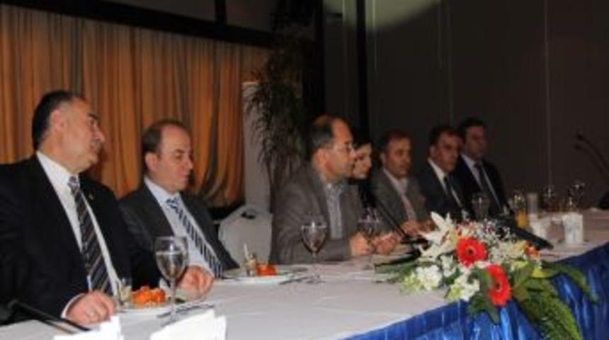 Sağlık Bakanı Akdağ, Erzurum&rsquo;da Basın Mensupları İle Biraraya Geldi