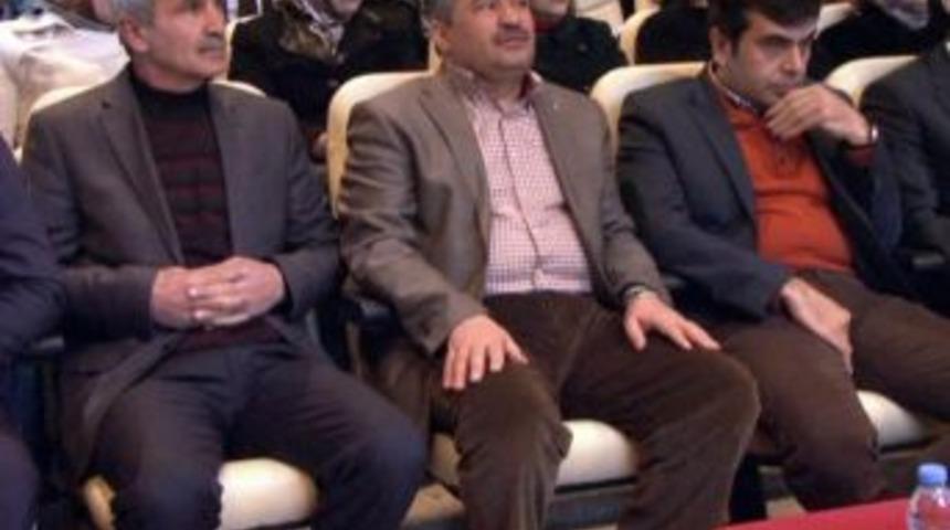 Van&rsquo;da Ak Parti Siyaset Akademisi Eğitim Programı