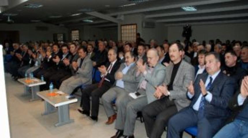 Akyol&rsquo;dan &ldquo;belediye Binası&rdquo; Eleştirisi