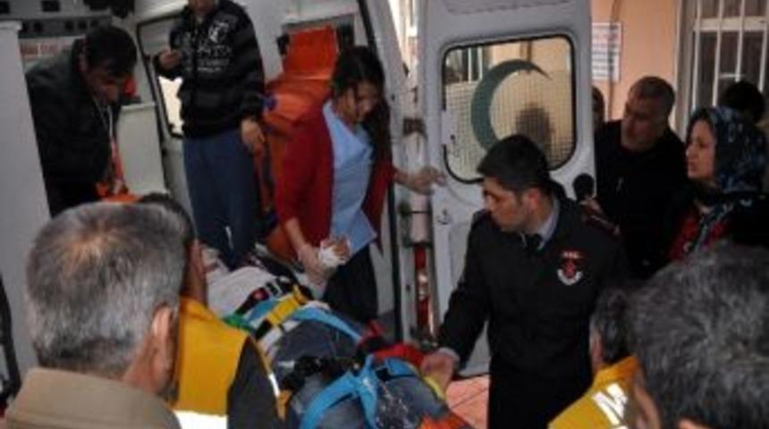 Nusaybin'de Trafik Kazası: 2 Yaralı