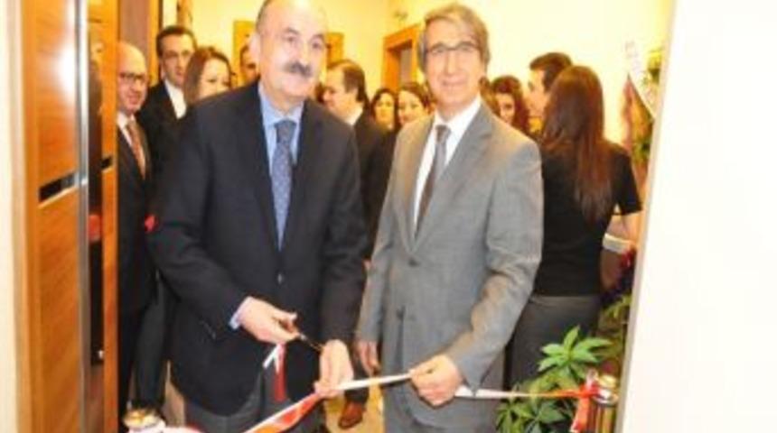 Ekol Hastanesi&rsquo;nin G&uuml;zellik Merkezi Birimi A&ccedil;ıldı