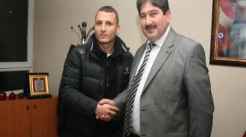 Mutlu Kızıltan Ve &Ouml;zcan Turan &Uuml;nyespor&rsquo;da