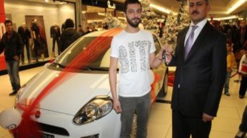 İskenderun Prime Mall&rsquo;de Mehmet Erdem R&uuml;zgarı