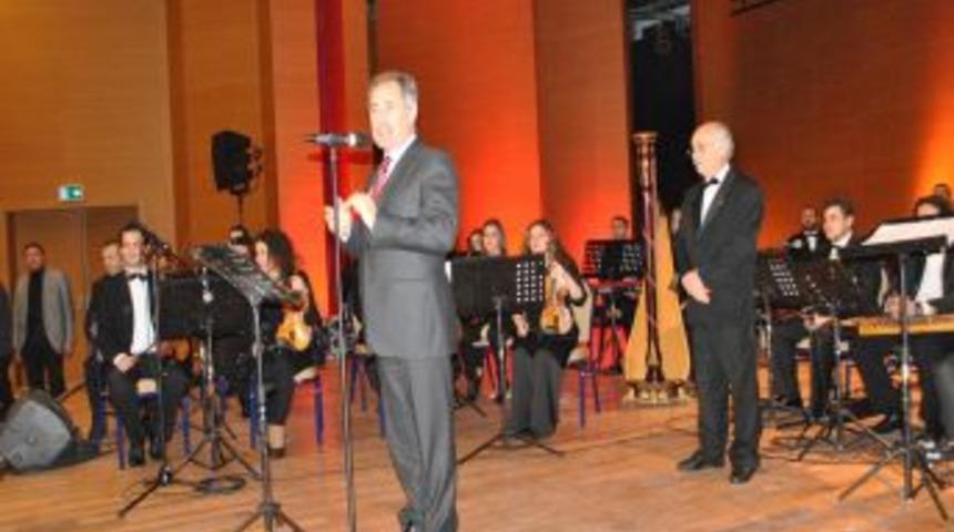 Kuşadası'nda Anadolu Filarmoni Orkestrası'ndan Unutulmaz Gece