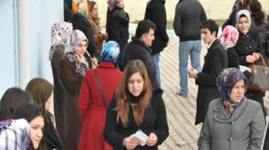 Yerk&ouml;y&rsquo;de A&ccedil;ık Lise Sınavlarına Tam Katılım