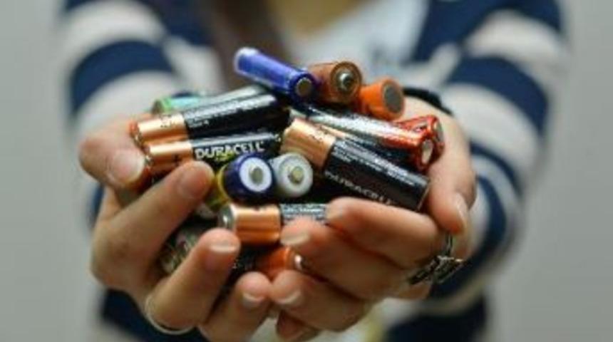 İzmir'de Atık Pil Toplama Kampanyası Başladı