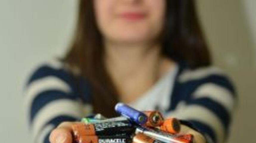 Atık Pil Toplayana Lcd Televizyon