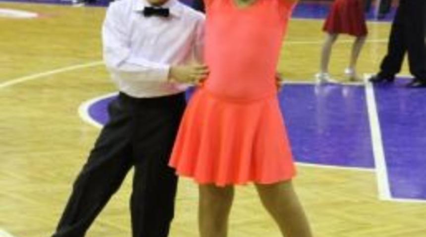 İzmirliler Latin Danslarıyla Coştu