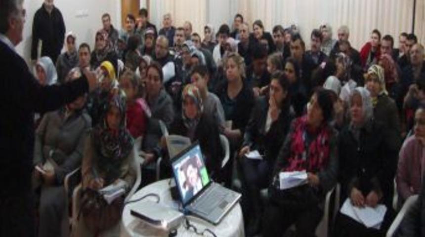 G&ouml;kkuşağı Eğitim Ve Yardımlaşma Derneği'nden Aile Semineri