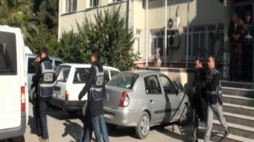 Osmaniye'de Su&ccedil; &Ouml;rg&uuml;t&uuml; Operasyonu