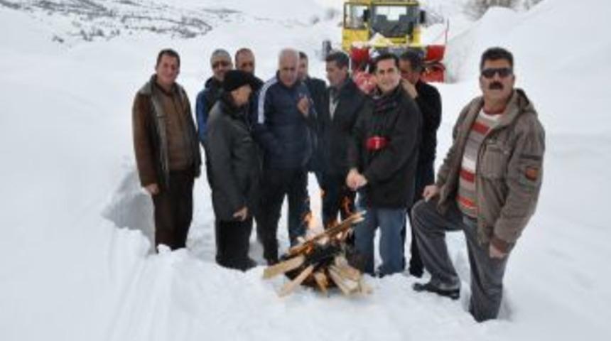 Ovacık&rsquo;ta Kar Esareti