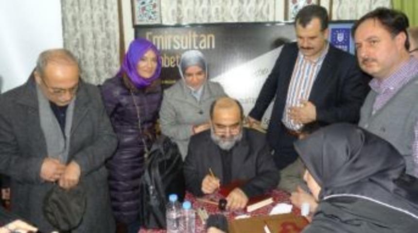 Hattat H&uuml;seyin Kutlu Bursa'da İslamiyet Ve Sanatı Anlattı