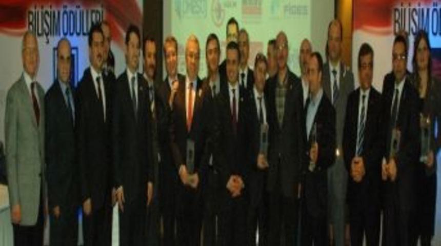 Bisiad Bilişim &Ouml;d&uuml;lleri Sahiplerini Buldu