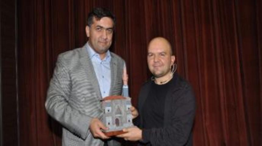 Meram&rsquo;da, Sel&ccedil;uklulular Konuşuldu