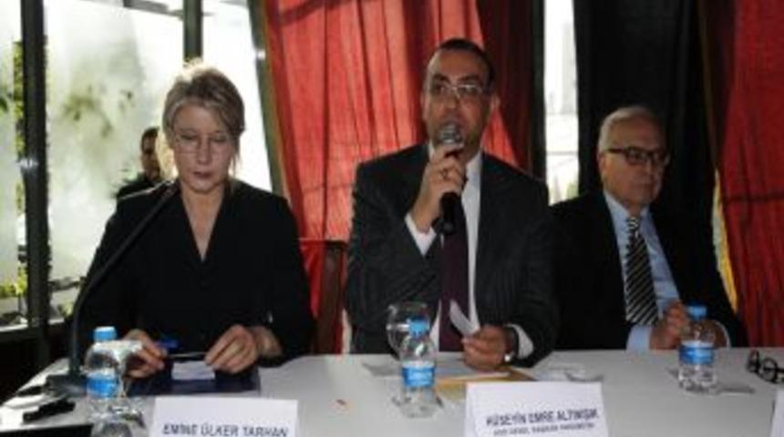 CHP'li Emine &Uuml;lker Tarhan: T&uuml;rkiye'de Hoşg&ouml;r&uuml;, Tevazu Ve Saygı Yok