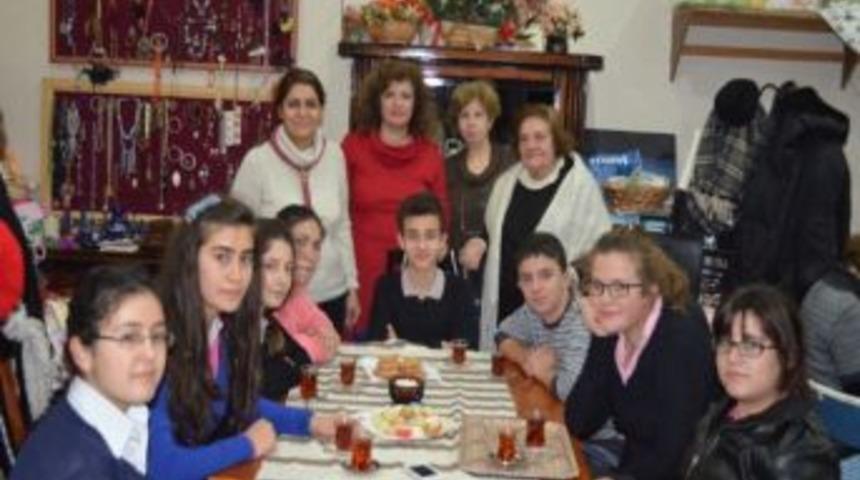 Z&uuml;beyde Hanım&rsquo;dan Kasaid&rsquo;e Anlamlı Ziyaret